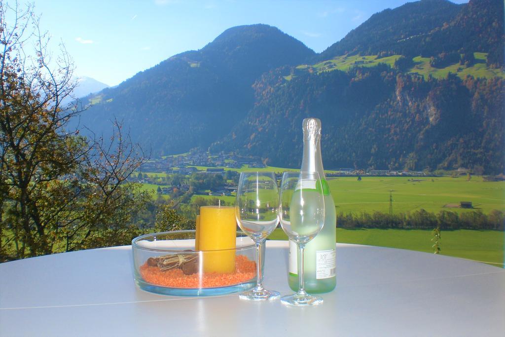 Panorama Apartment Bruck am Ziller Bagian luar foto
